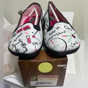 Chocolaticas flats new only tried on.